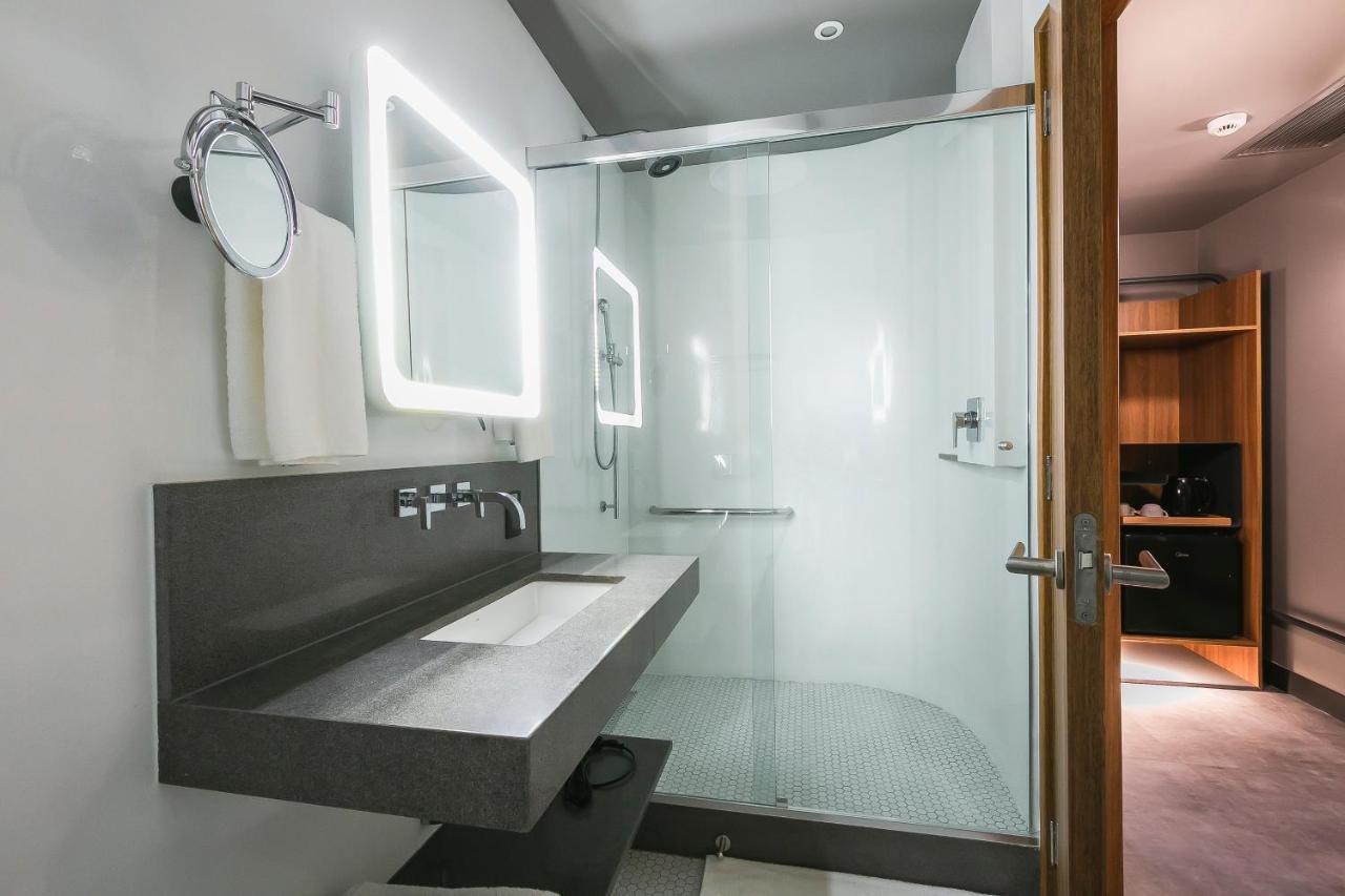Novotel Ленсойс Паулиста Екстериор снимка