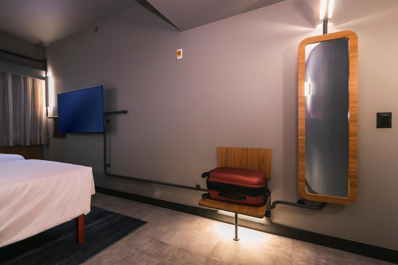 Novotel Ленсойс Паулиста Екстериор снимка