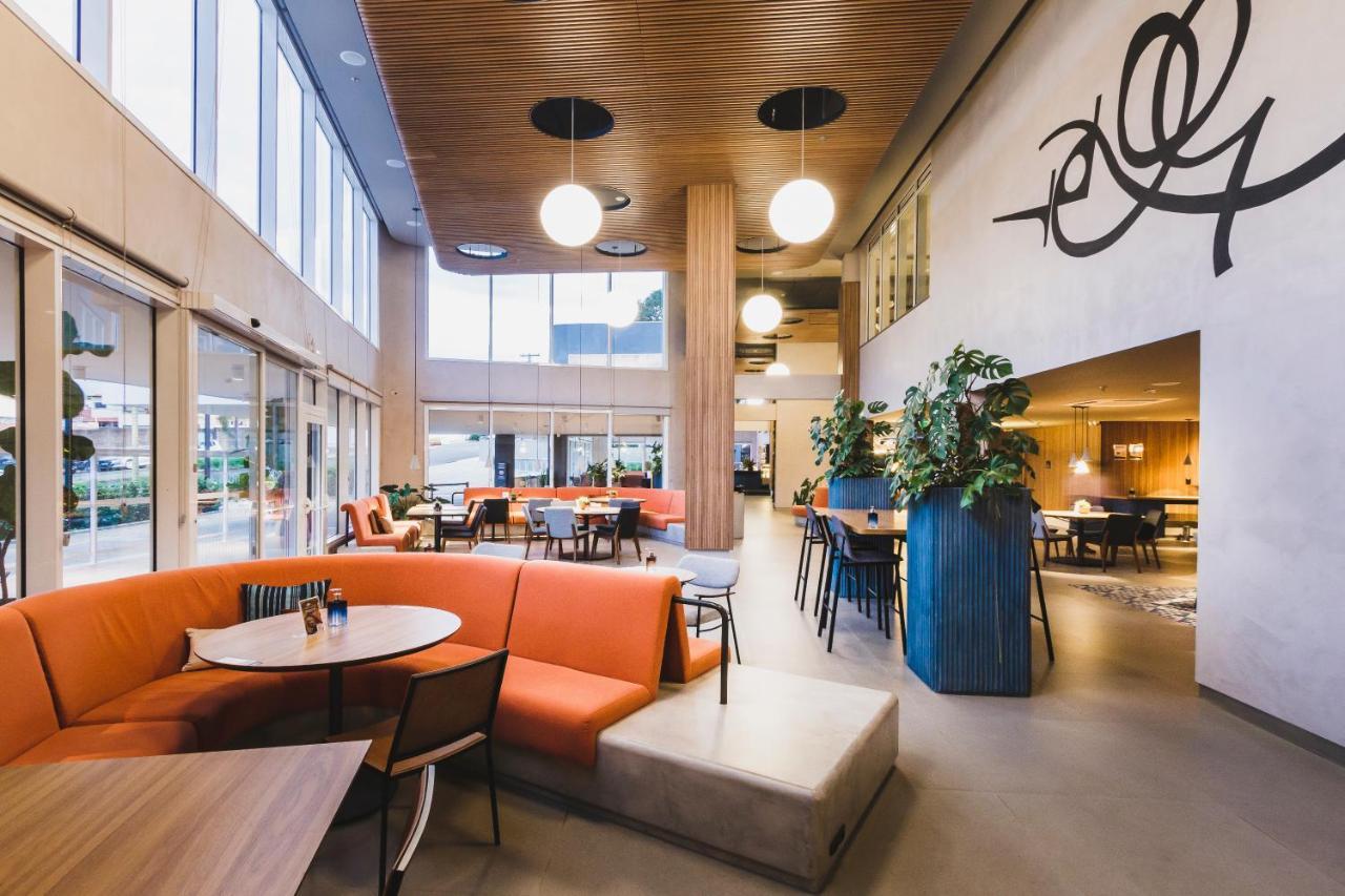 Novotel Ленсойс Паулиста Екстериор снимка