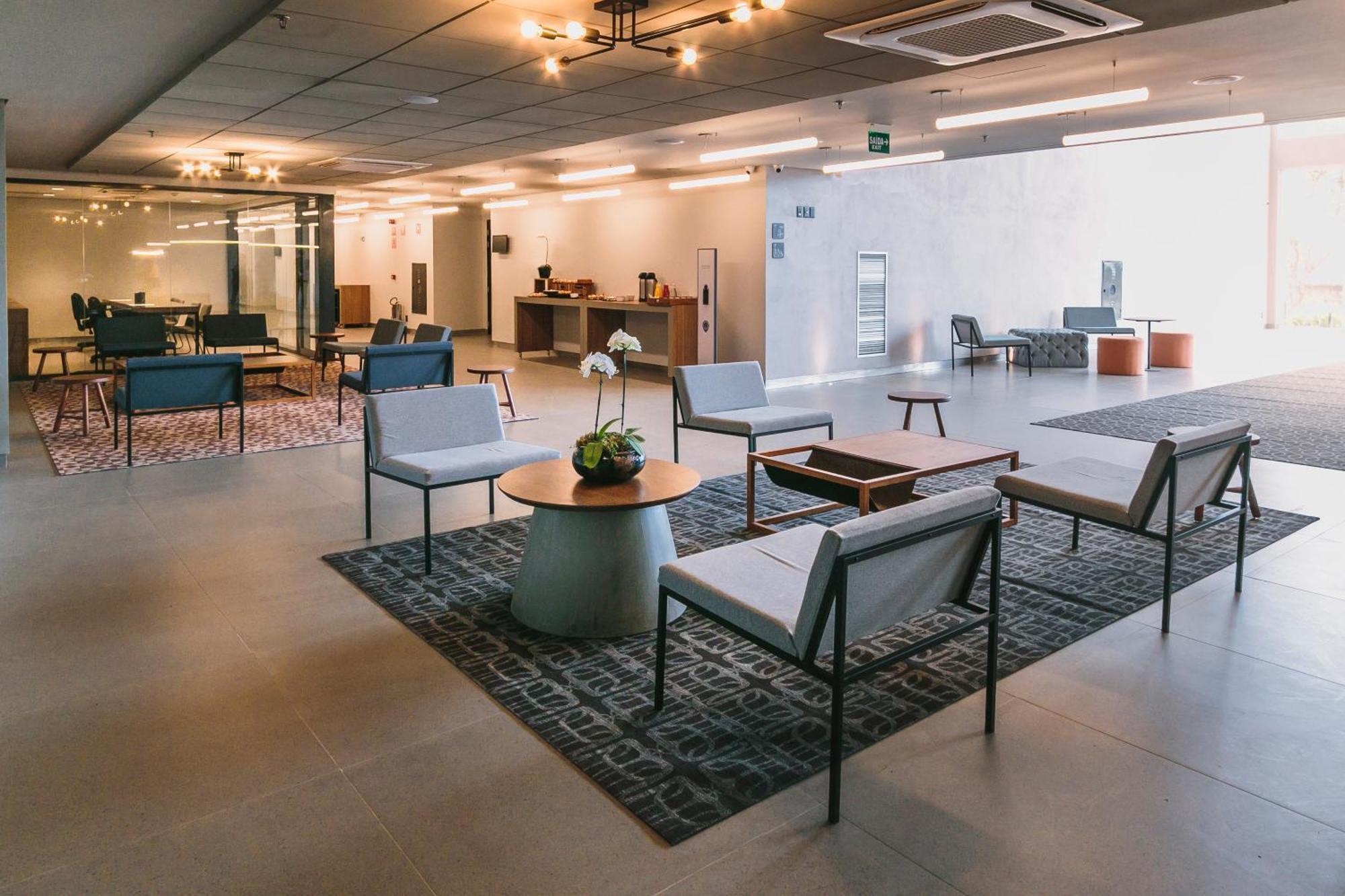 Novotel Ленсойс Паулиста Екстериор снимка